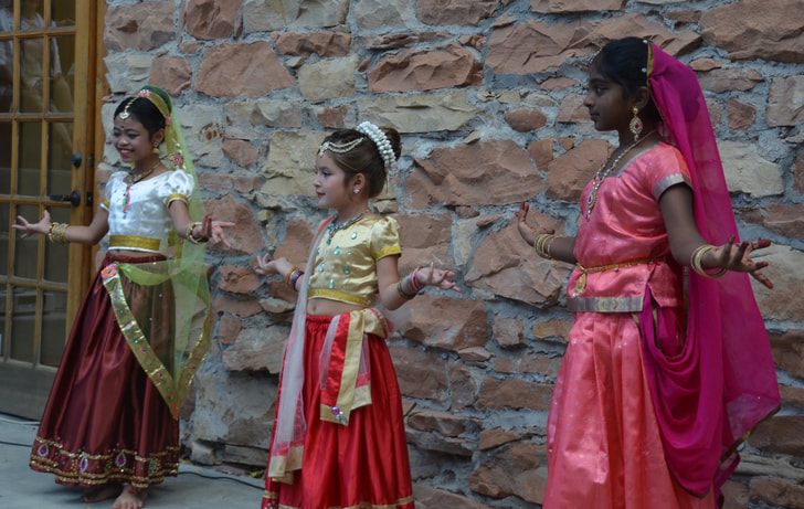 Young dancers in Indian dress